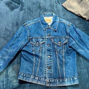 Levi’s denim jacket blue size medium